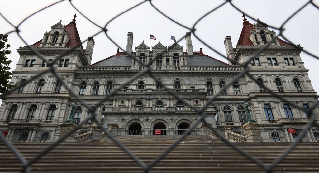 Albany nears a housing deal that tenant and landlord groups both hate